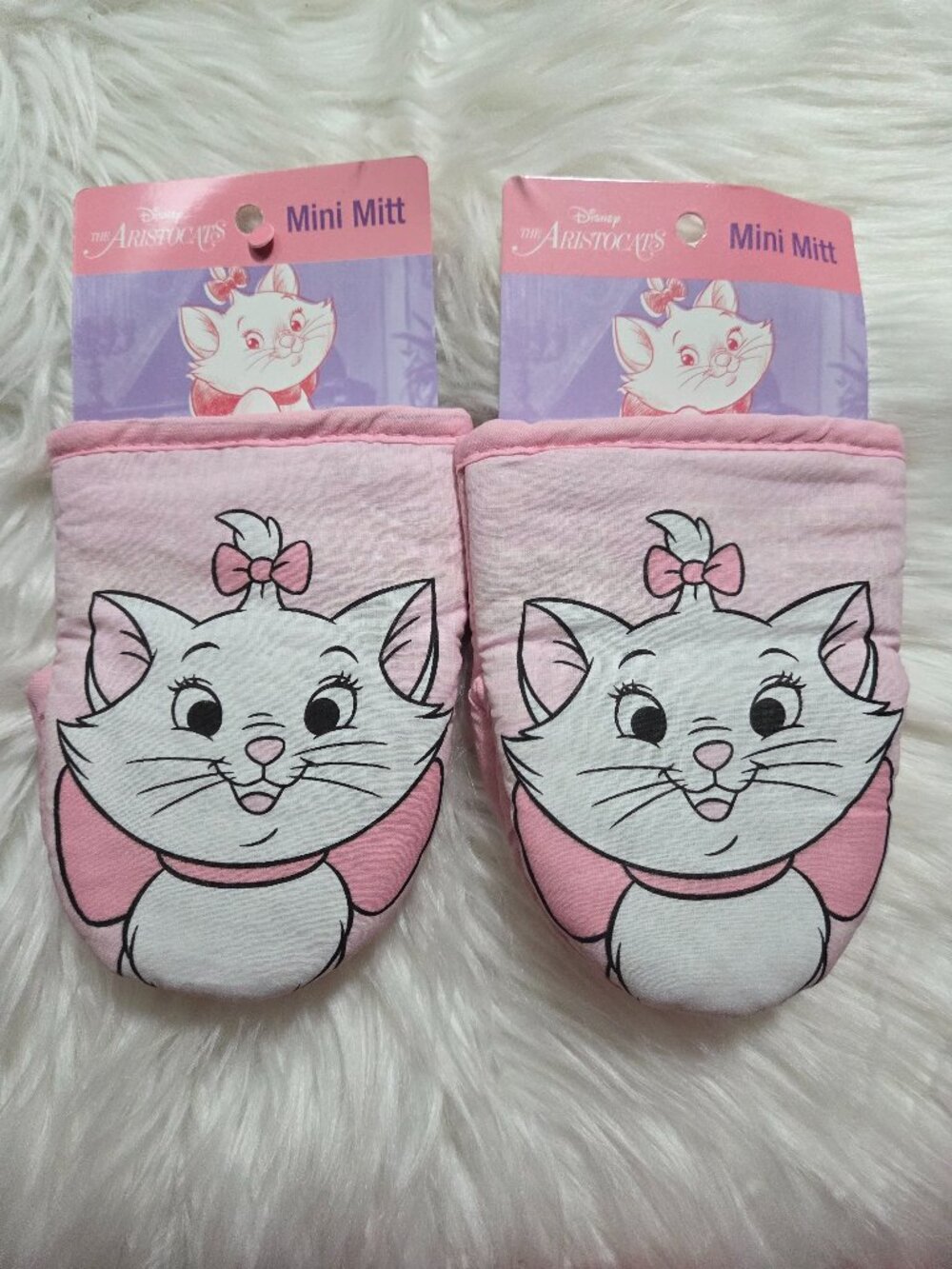 Disney Aristocats Marie Oven Mitt Set